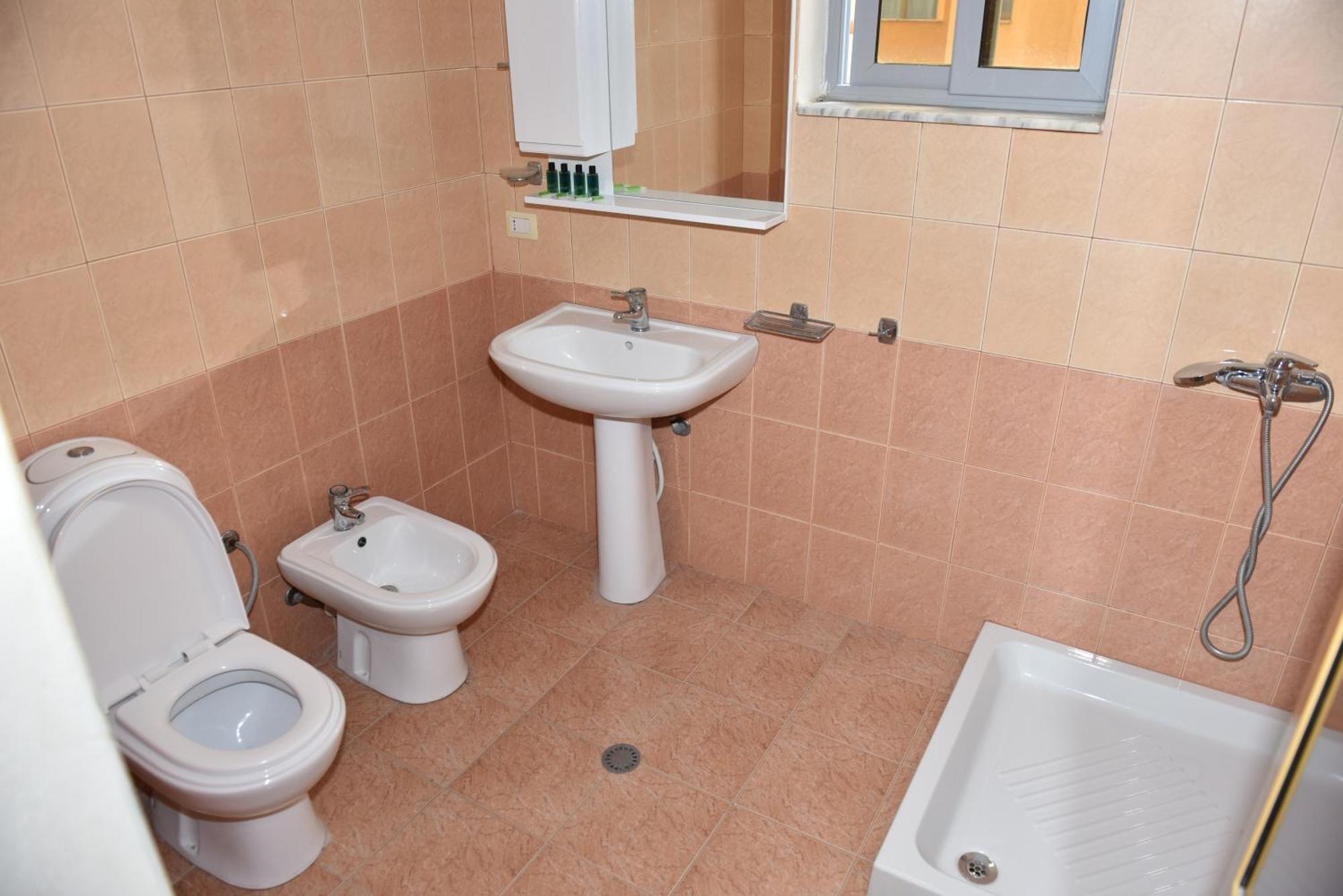 Vila Namiku Hotel Durrës Kültér fotó